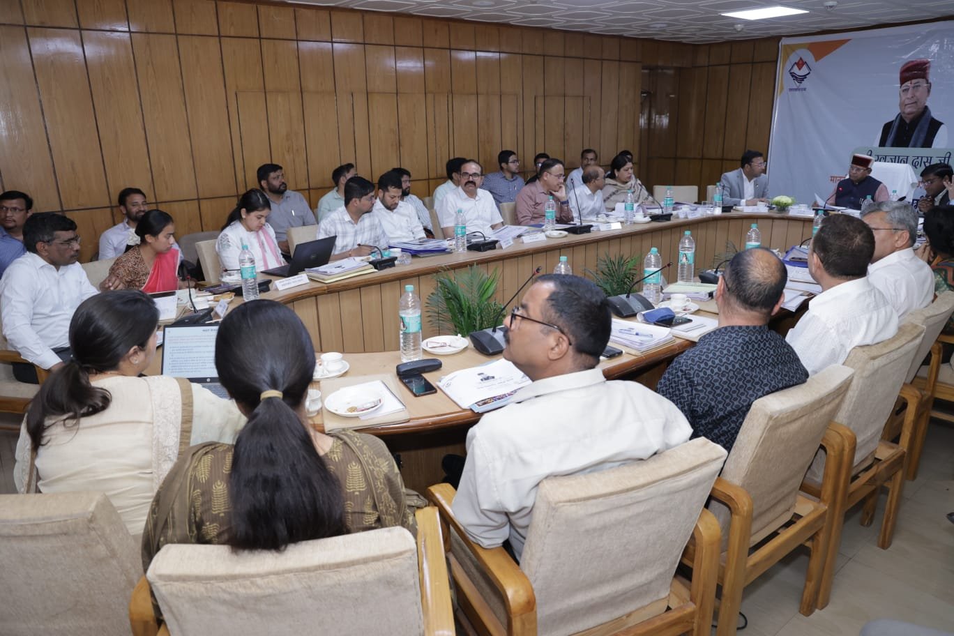 कार्यालय की गतिविधि – अतिरिक्त चित्र